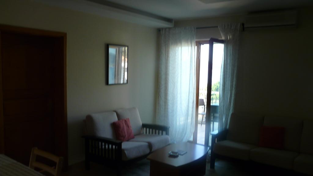 Guest House Zivkovic Sveti Stefan Exteriör bild