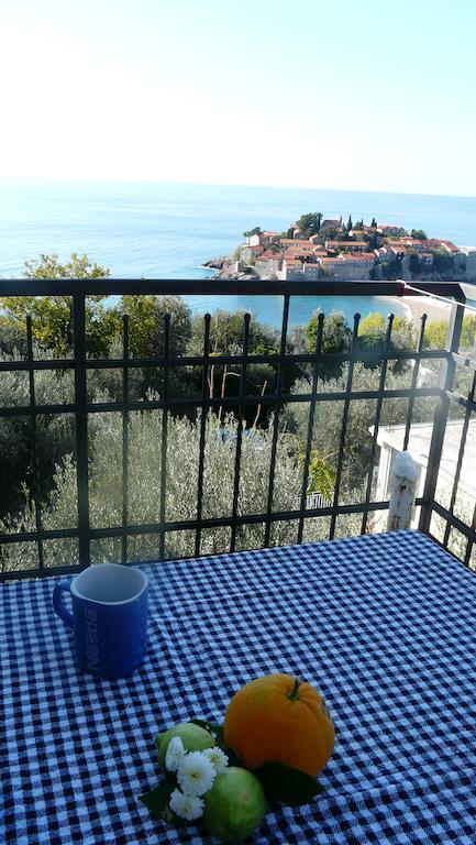 Guest House Zivkovic Sveti Stefan Exteriör bild