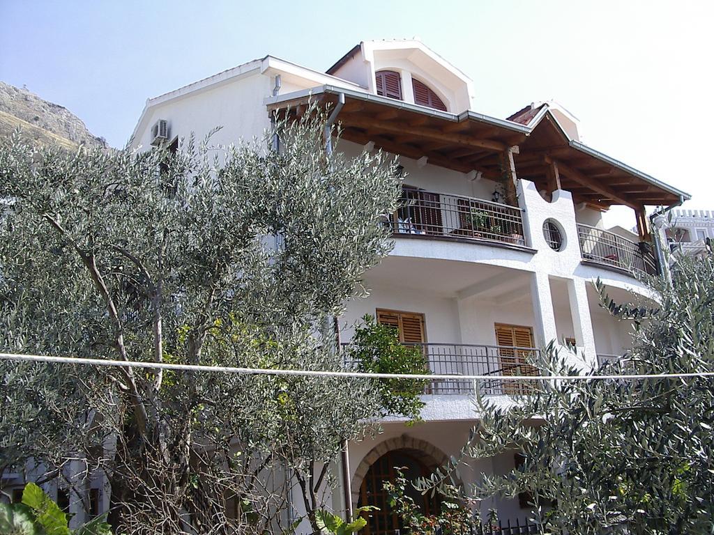 Guest House Zivkovic Sveti Stefan Exteriör bild